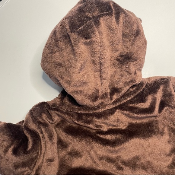 Carter’s 3 Month Winter Mittens Zipper and Hooded Bear Suit PRELOVED - Picture 14 of 15